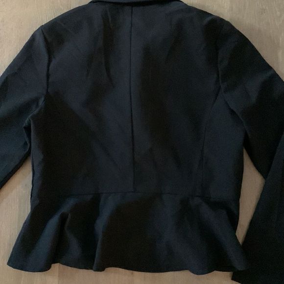 ABN One Button Peplum Bottom Lightweight Jacket - Picture 2 of 8